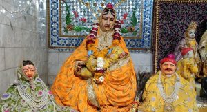 इंदौर में यशोदा माता का 230 वर्ष पुराना मंदिर, विदेशी भक्त भी आते हैं यहां, जानें क्या है खास