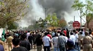 Gujarat: शोभायात्रा के दौरान हुआ पथराव, 5 पुलिसकर्मियों समेत 9 घायल