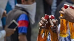 Bihar: जहरीली शराब से 2 लोगों की मौत, गई 2 की आंखों की रोशनी