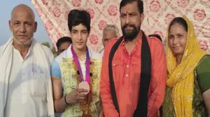 Haryana: कांस्य पदक विजेता प्रवीण हुड्डा पहुंची रोहतक, बोली ओलंपिक में एशियाई खेलों की कमी पूरी करेंगी