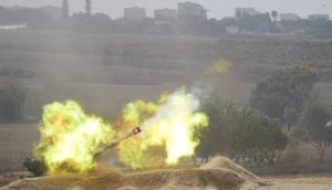Israel Hamas War:  इजरायल की बमबारी में गाजा पट्टी में 13 बंधकों की मौत, हमास का बड़ा दावा