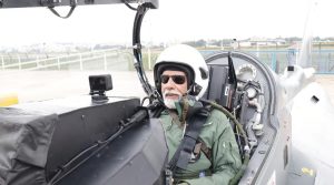 PM मोदी ने लड़ाकू विमान तेजस में भरी उड़ान