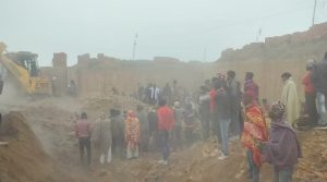 Five laborers died being buried under debris
