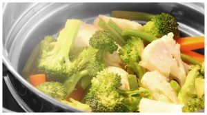 Steamed Vegetables: स्टीम्ड सब्जियां हेल्थ के लिए होती हैं बेहद फायदेमंद