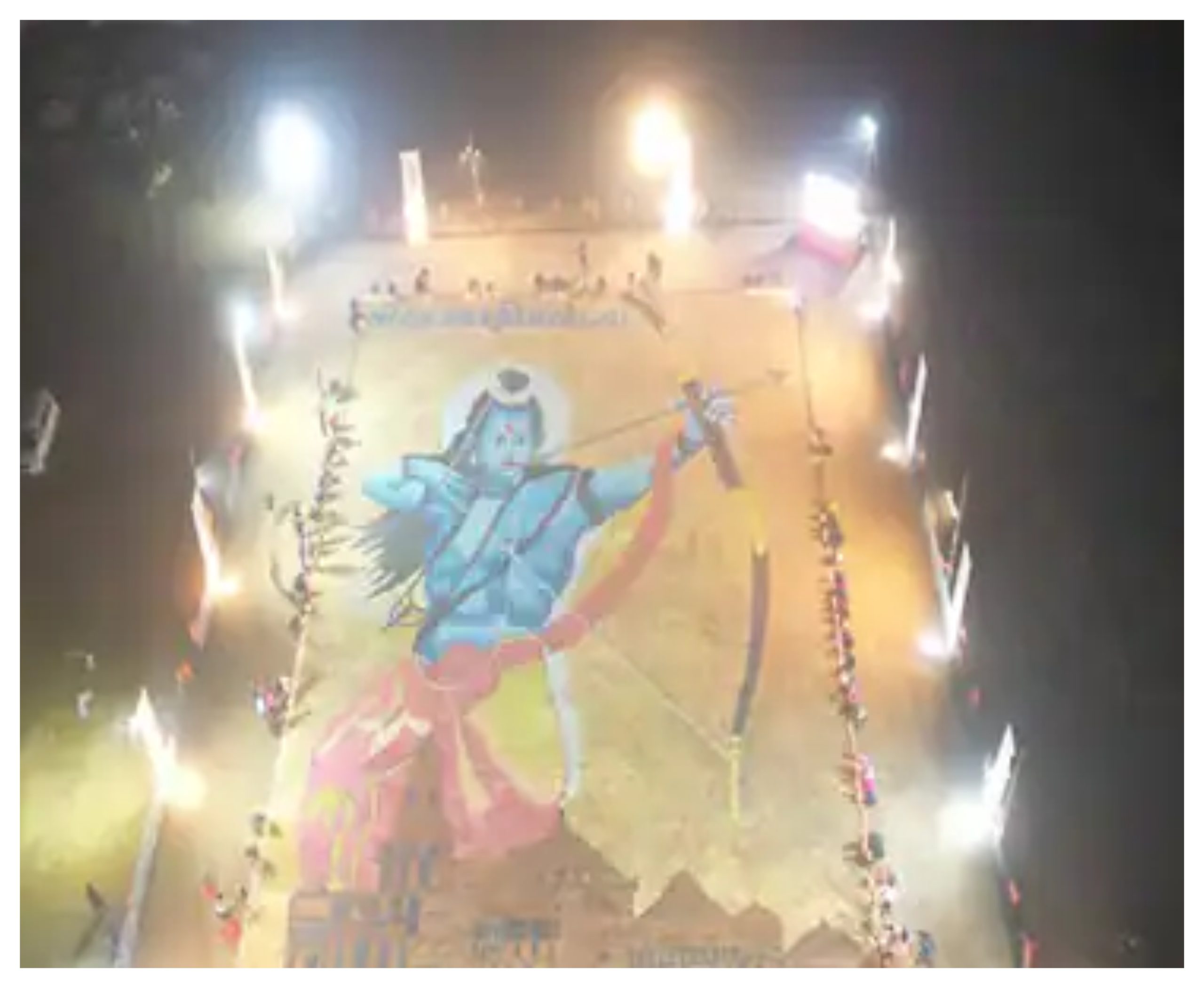 Photo of Ayodhya: 14 लाख रंगीन दीयों से बनाई श्री राम की प्रतिमा, देखिए तस्वीर…