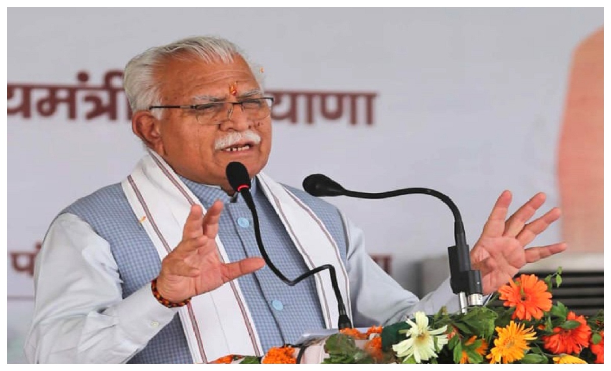Photo of Haryana: CM मनोहर लाल खट्टर ने की ट्रेन से यात्रा, हवाई जहाज की जगह ट्रेन को बताया अच्छा…