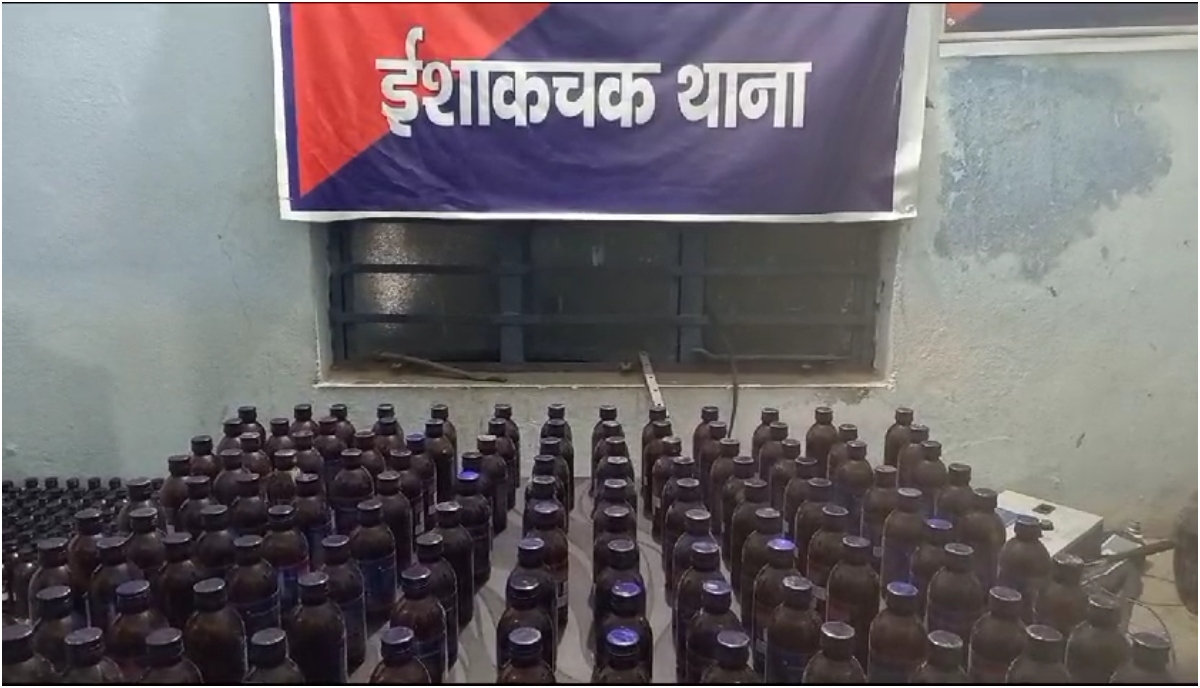 Photo of ब्राउन शुगर के बाद अब 530 बोतल प्रतिबंधित कफ सिरप बरामद