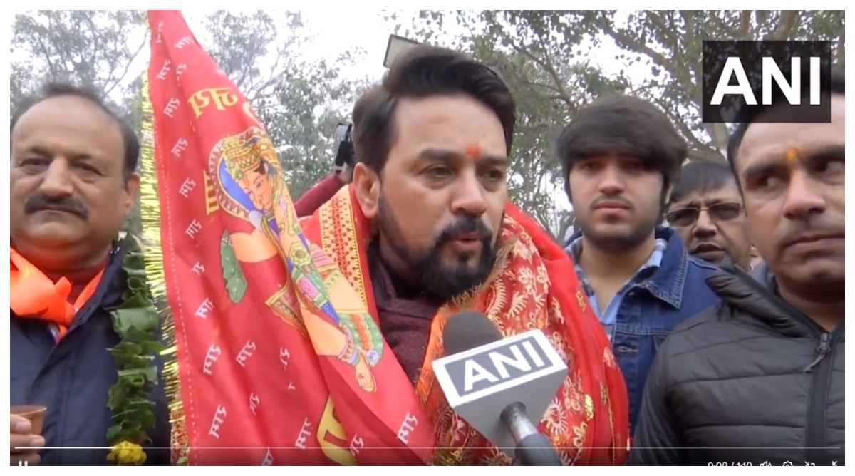 Photo of Ram Mandir: स्वच्छता अभियान में शामिल हुए अनुराग ठाकुर, हनुमान मंदिर में की सफाई