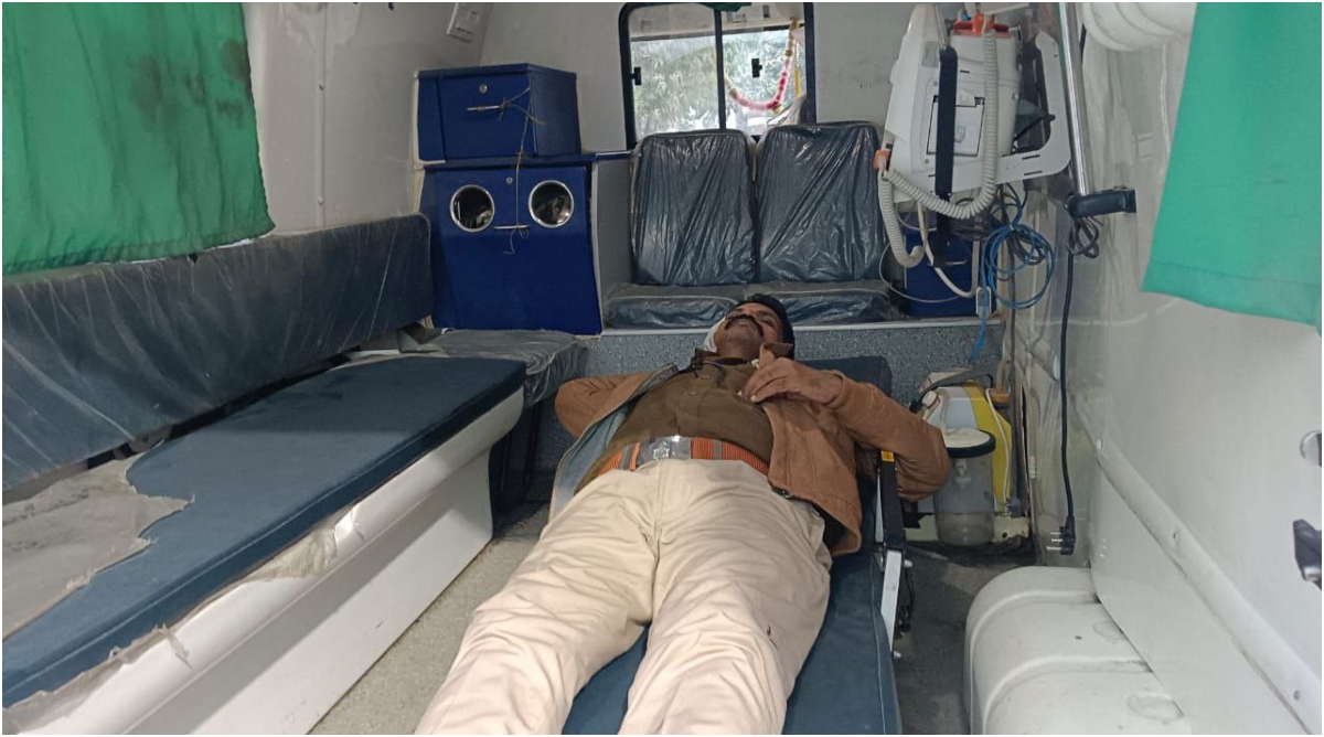 Photo of Gopalganj: दो पक्षों का विवाद सुलझाने गए पुलिस कर्मियों पर हमला