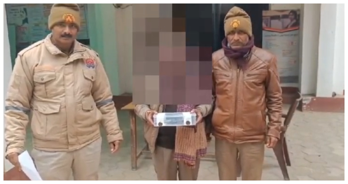 Photo of Fatehpur: पुलिस ने मांगलिक कार्यक्रम में असलहे का प्रदर्शन करने वाले अभियुक्त को किया गिरफ्तार