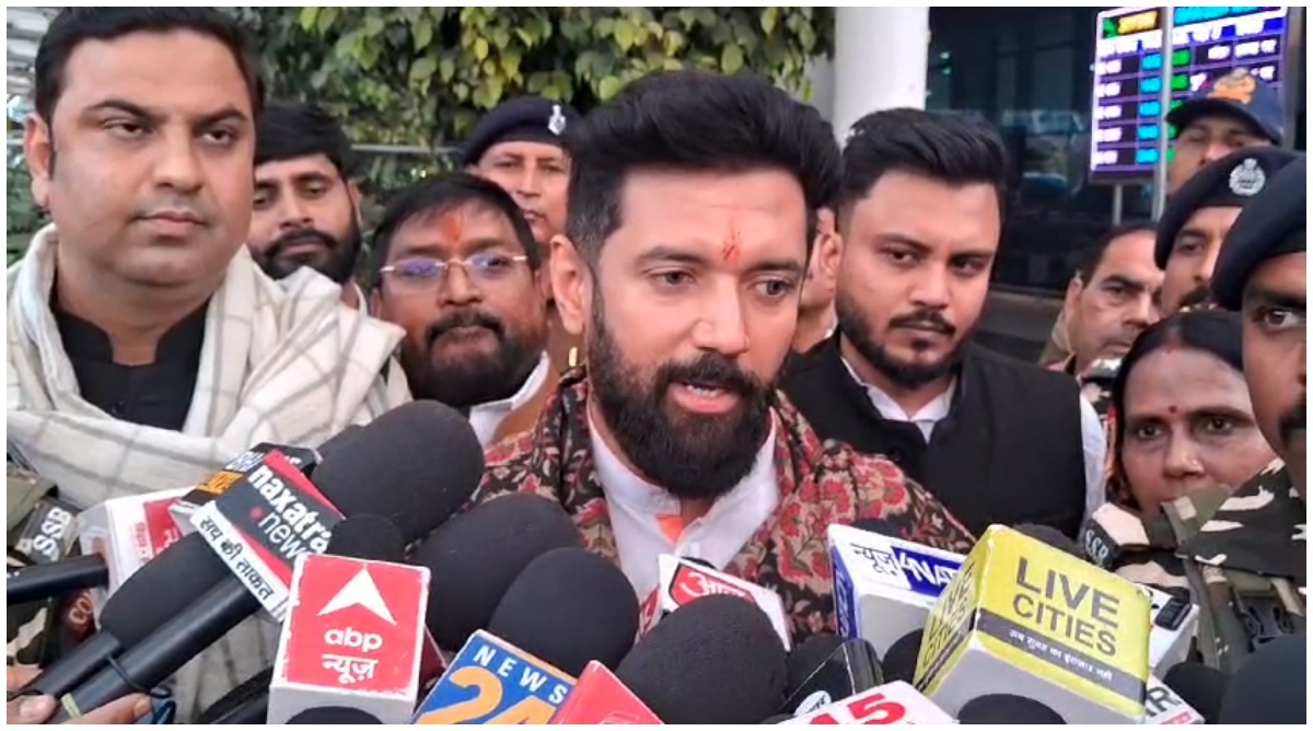 Photo of पहले तेजस्वी बिहार में बनवाएं अस्पताल- चिराग पासवान