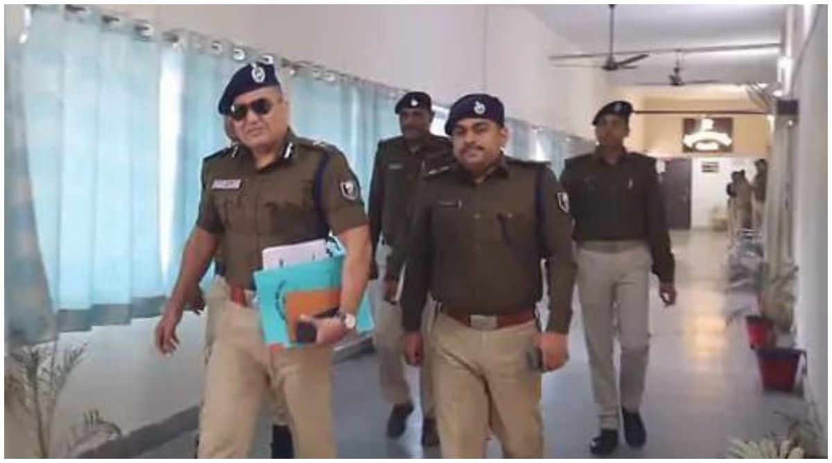 Photo of Bihar: एक्शन मोड में तिरहुत प्रमंडल मुजफ्फरपुर के आईजी शिवदीप लांडे