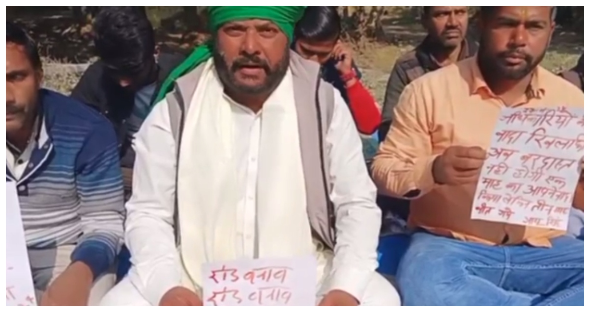 Photo of Kanpur: राम-जानकी मन्दिर को बम से उड़ाने की मिली धमकी