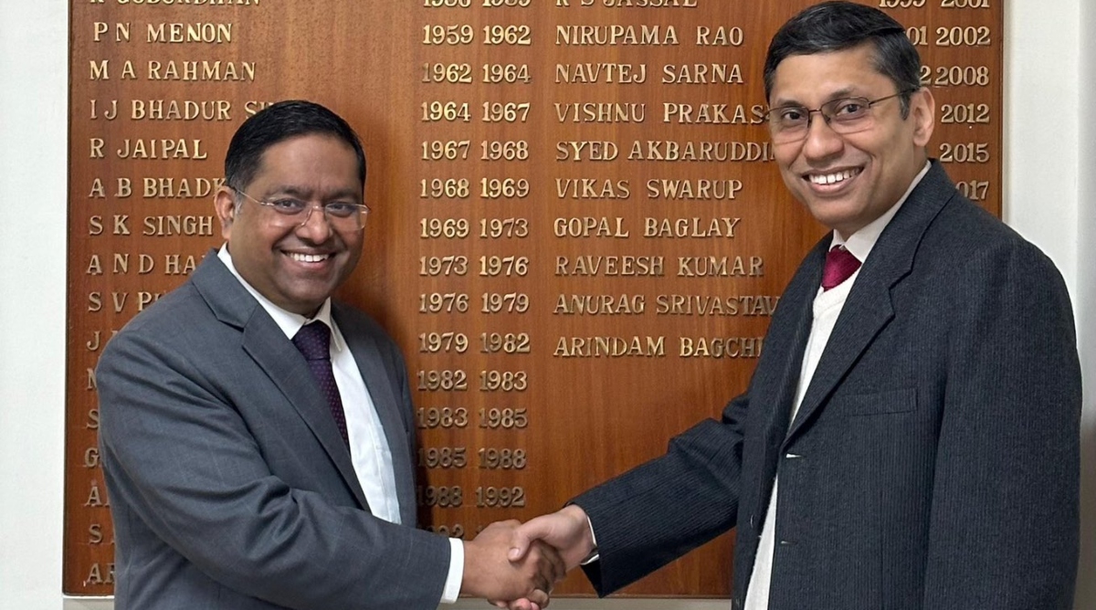 Photo of IFS रणधीर जायसवाल ने लिया MEA Spokesperson का चार्ज, अरिंदम बागची को UN में जिम्मेदारी