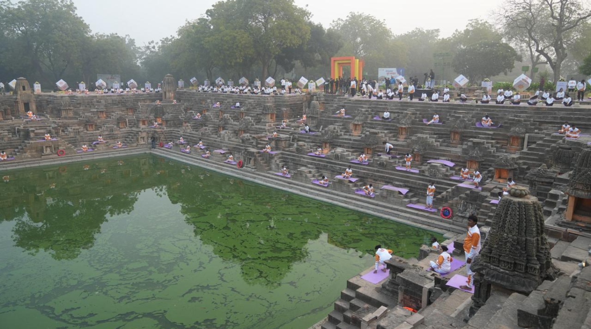 Photo of New Year 2024: गुजरात ने सूर्य नमस्कार कर बनाया Guinness Record