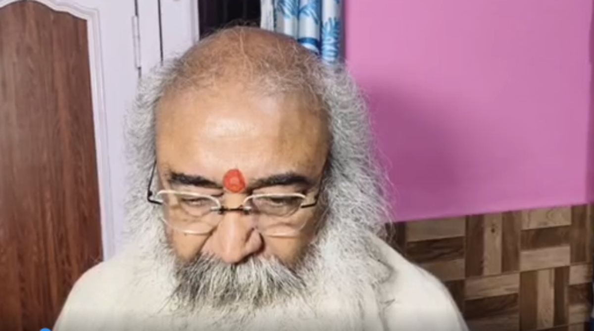 Photo of ओवैसी के भीतर आती है जिन्ना की आत्मा, अखिलेश यादव गिरगिट, सांप, बिच्छू, हैं- आचार्य प्रमोद कृष्णम