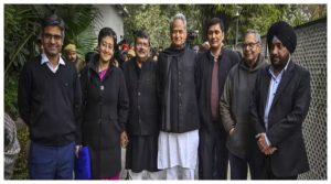 lok sabha election: congress-aap meet for seat sharing