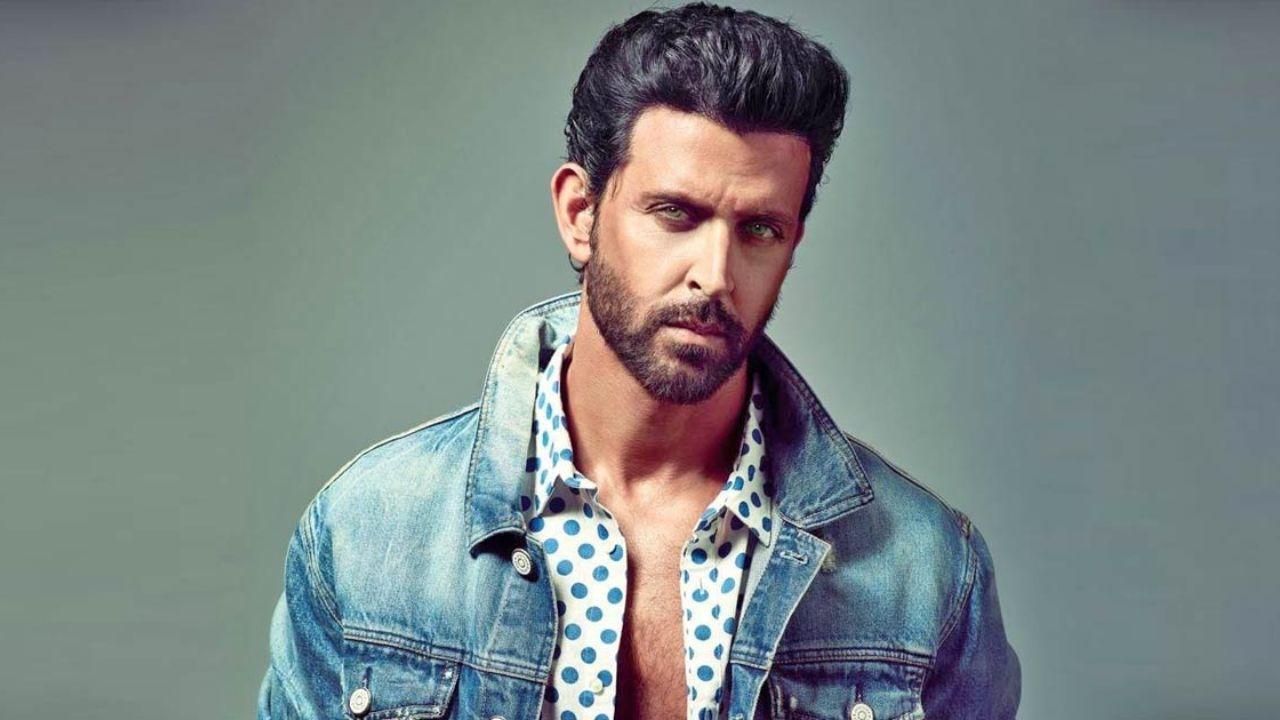Photo of Hrithik Roshan Birthday: ऋतिक रोशन के 50वें जन्मदिन पर मां पिंकी और पापा राकेश रोशन ने लुटाया प्यार