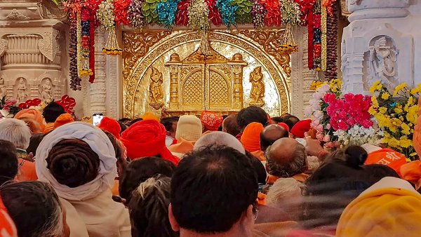 Photo of Ram Mandir : कल खुलेगा राम भक्तों के लिए मंदिर, जानें आरती से संबंधित पूरी डिटेल
