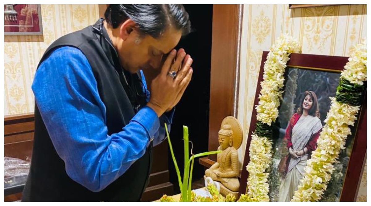 Photo of Shashi Tharoor: पत्नी को याद कर भावुक हुए शशि थरूर, यूजर्स ने लगाई फटकार