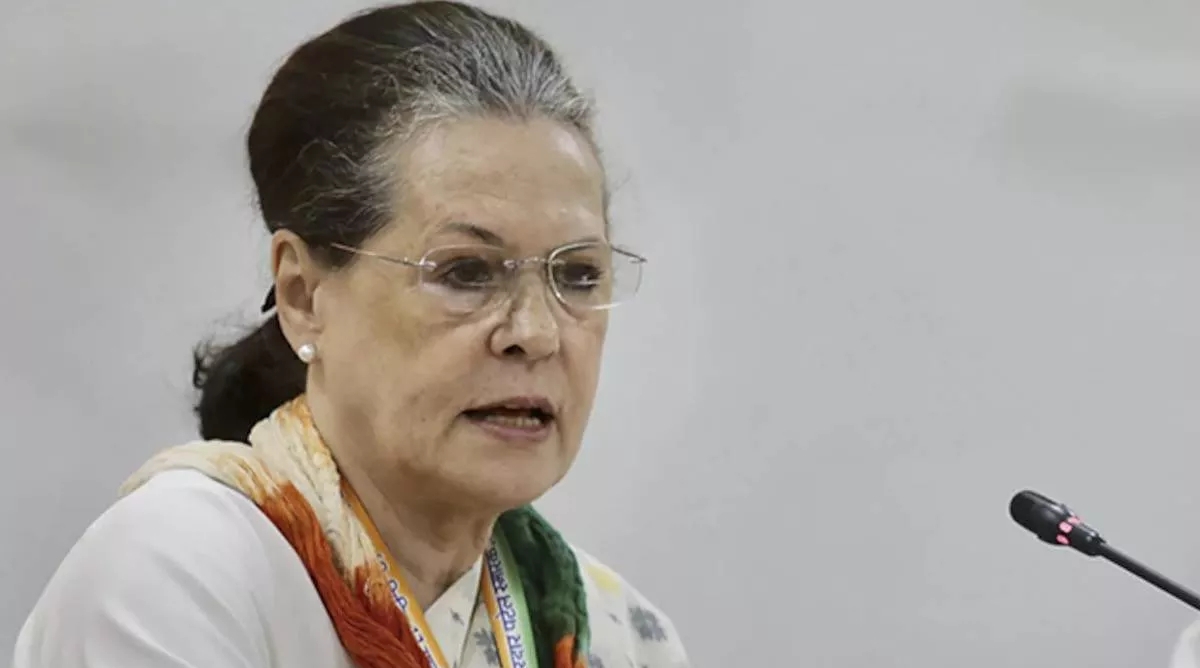 Photo of निजी दौरे पर गोवा पहुंची सोनिया गांधी, किसी पार्टी नेता से नहीं करेंगी मुलाकात
