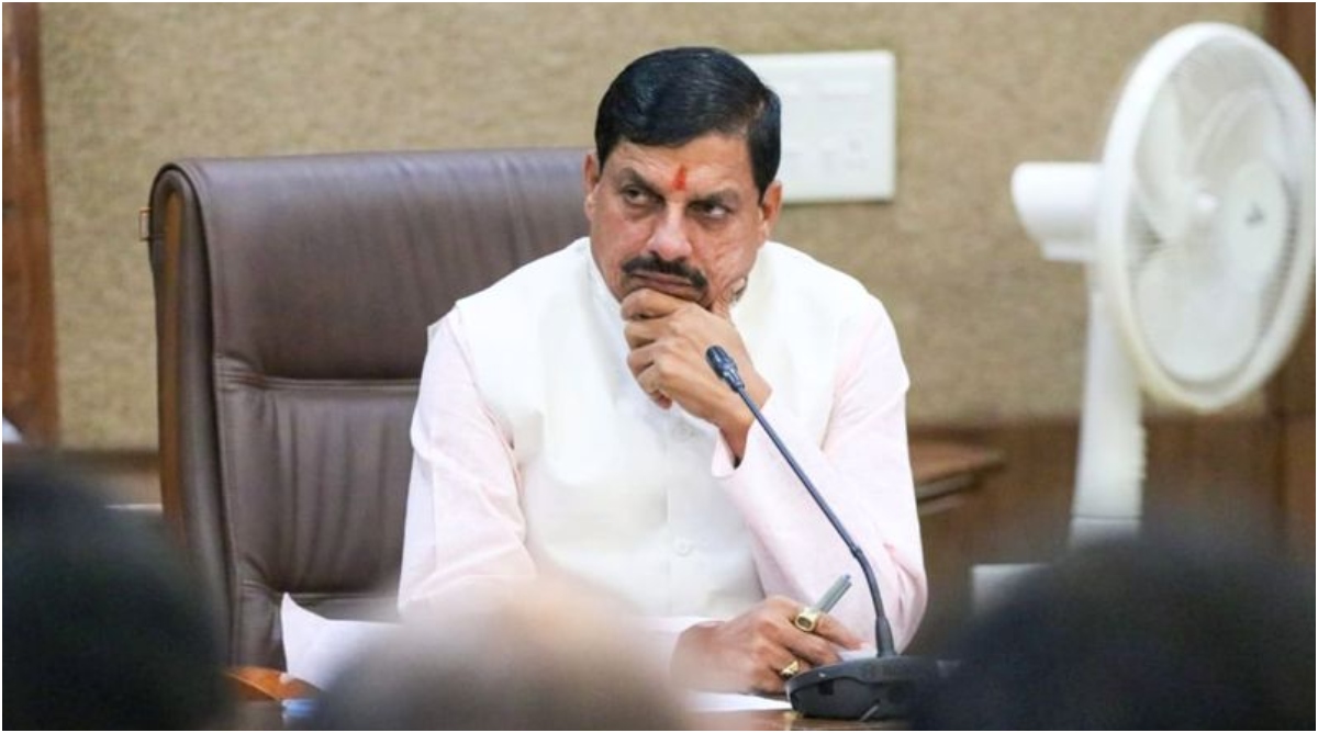 Photo of MP News: CM मोहन यादव की सुरक्षा में चूक, पुलिस की वर्दी में सुरक्षाकर्मियों के बीच घुसा शराबी