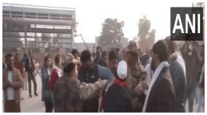 Ayodhya News: अयोध्या में कांग्रेस कार्यकर्ताओं और स्थानीय लोगों के बीच हुई झड़प,जानें वजह