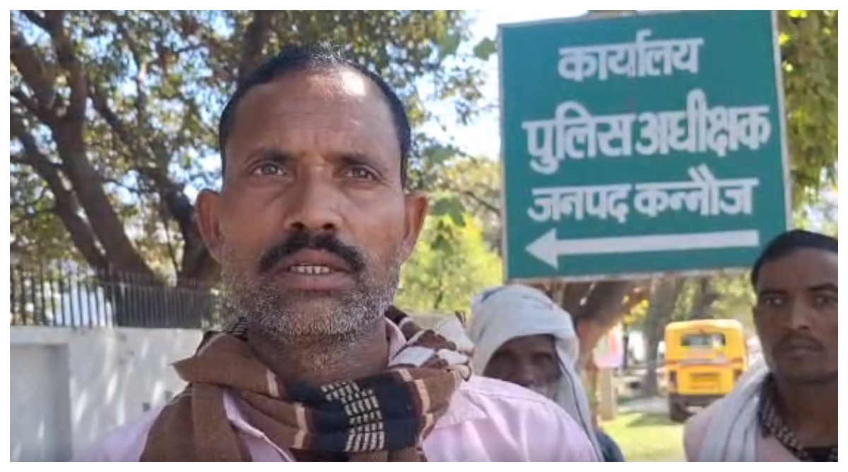 Photo of Kannauj: दबंग भूमाफियाओं के आग लगाने से जान गंवाने वाले साधु के परिजन पहुंचे SP के दरबार