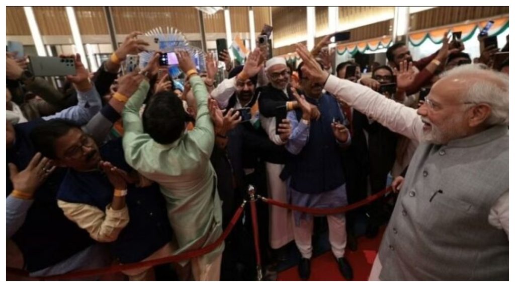 pm-modi-in-abu-dhabi-says-india-will-become-the-third-largest-economy-in-his-government-third-term-news-in-hindi
