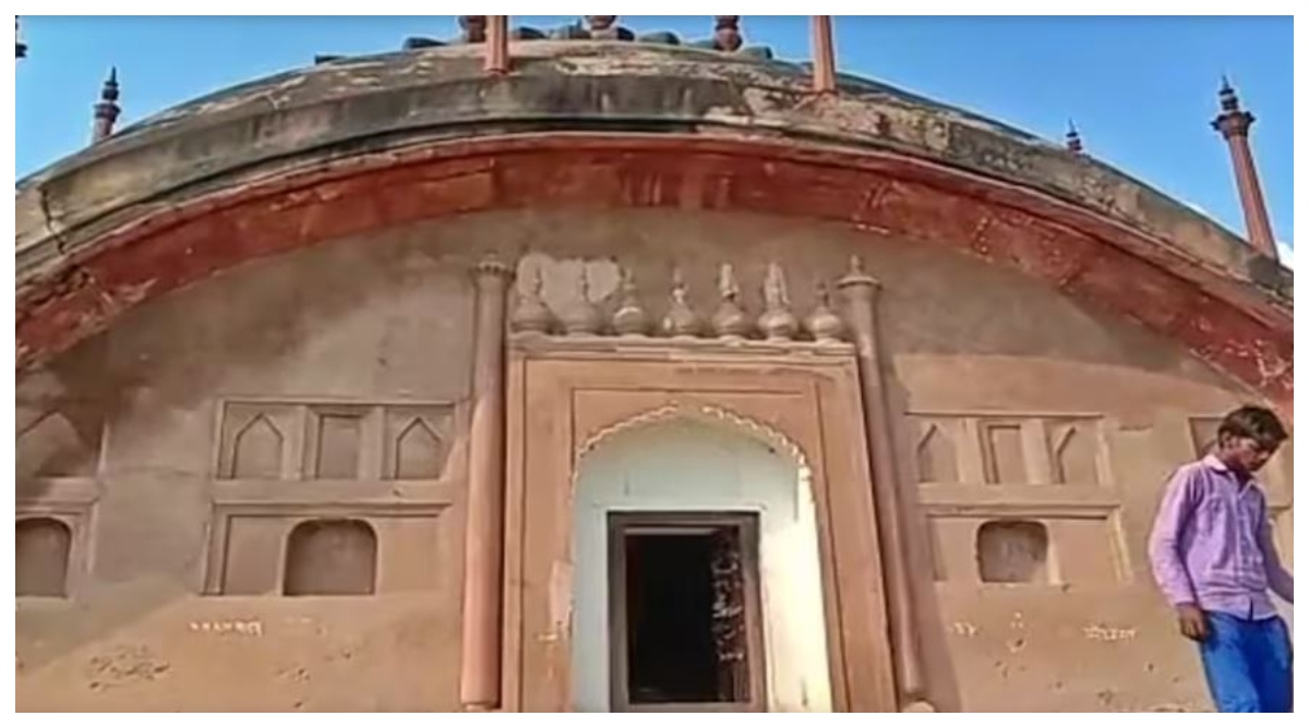 UP News: Rashid Miya's tomb in UP to be claimed as Shiv temple. Matter reached the court.