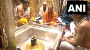 up-cm-yogi-at-kashi-vishwanath-vyasji-basement-of-gyanvapi-news-in-hindi