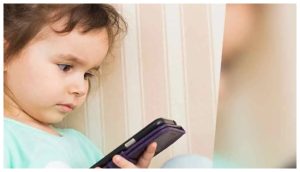 Myopia Risks In Kids Eye diseases are increasing rapidly in children due to continuous use of mobile and TV, know how to take care.