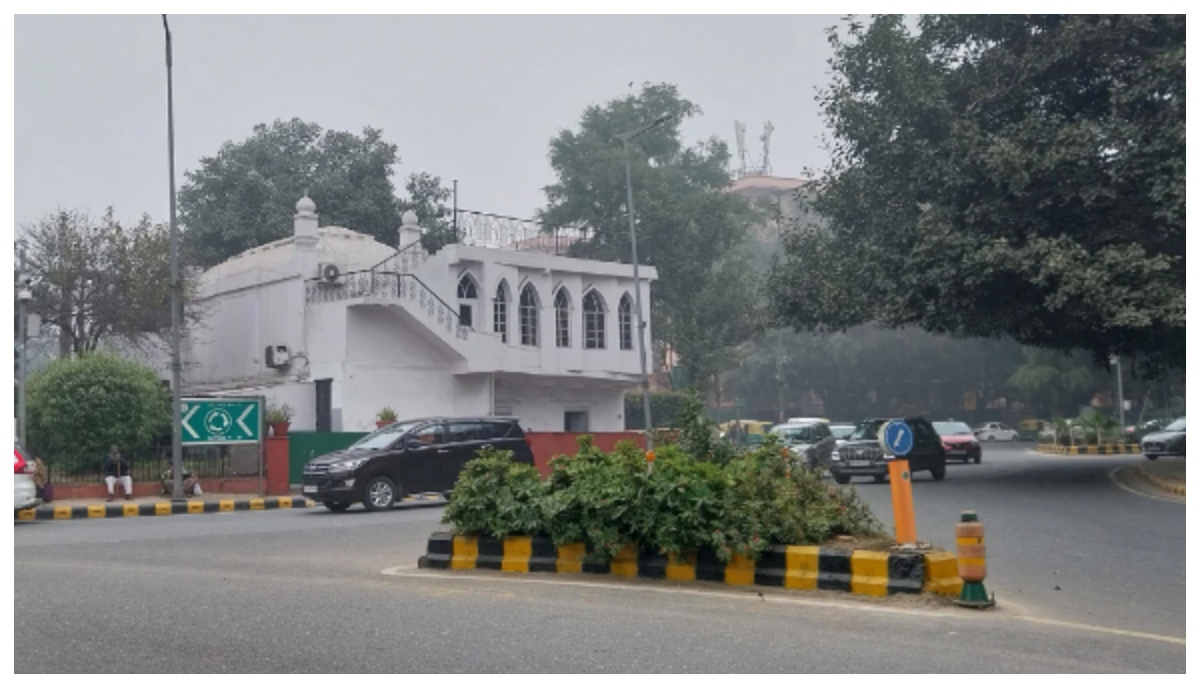 Photo of दिल्ली में कहां है 150 साल पुरानी सुनहरी बाग मस्जिद?