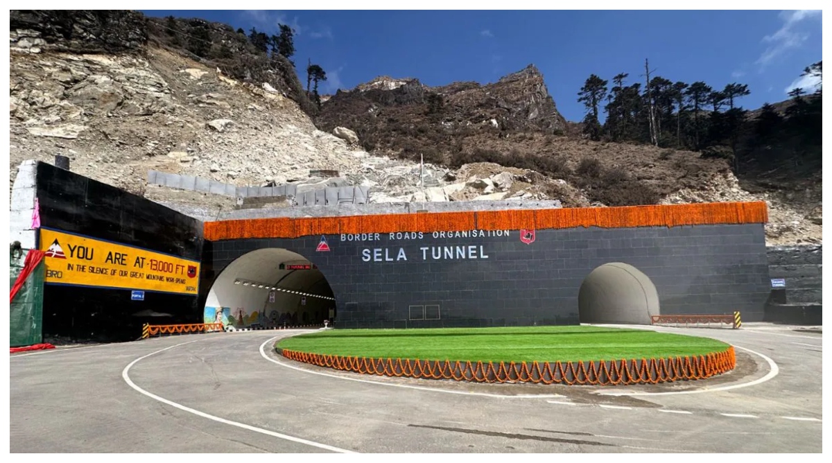 Photo of Arunachal: पीएम मोदी ने किया सेला टनल का उद्घाटन, बोले- पूर्वोत्तर के विकास के लिए हमारा विजन अष्टलक्ष्मी का रहा