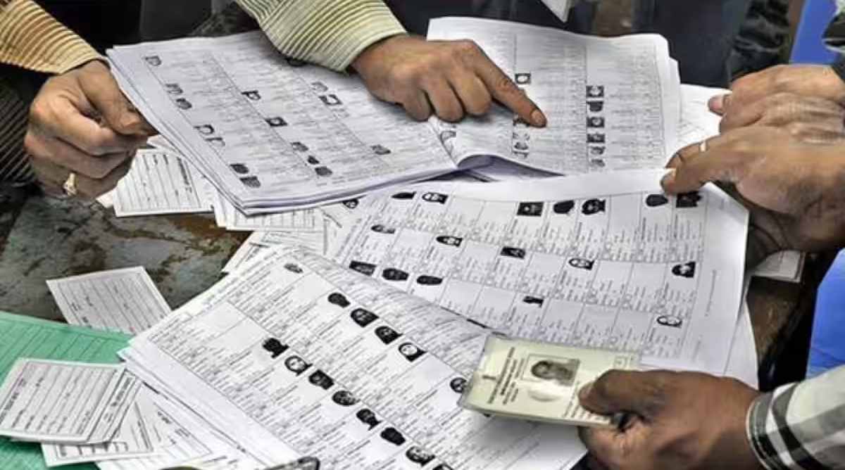 Photo of Election 2024: चुनाव से पहले मतदाता सूची में गड़बड़, सपा प्रदेश अध्यक्ष ने मुख्य निर्वाचन अधिकारी से की शिकायत