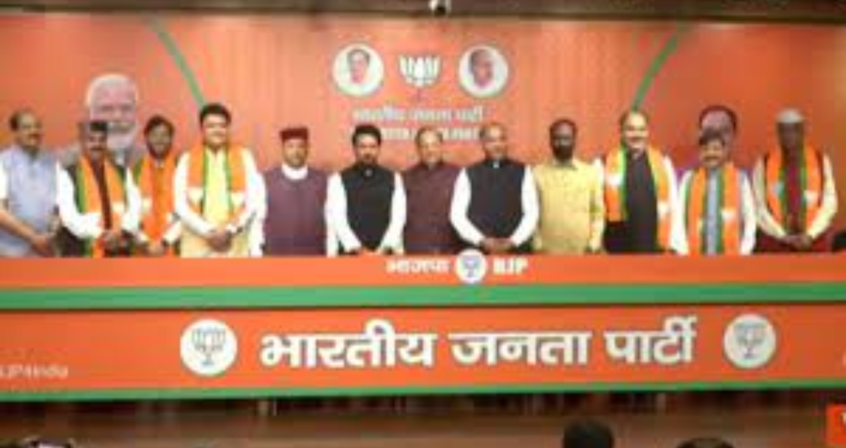 Photo of Himachal: कांग्रेस के 6 बागी विधायक BJP में शामिल, 3 निर्दलीय विधायक भी जुड़े
