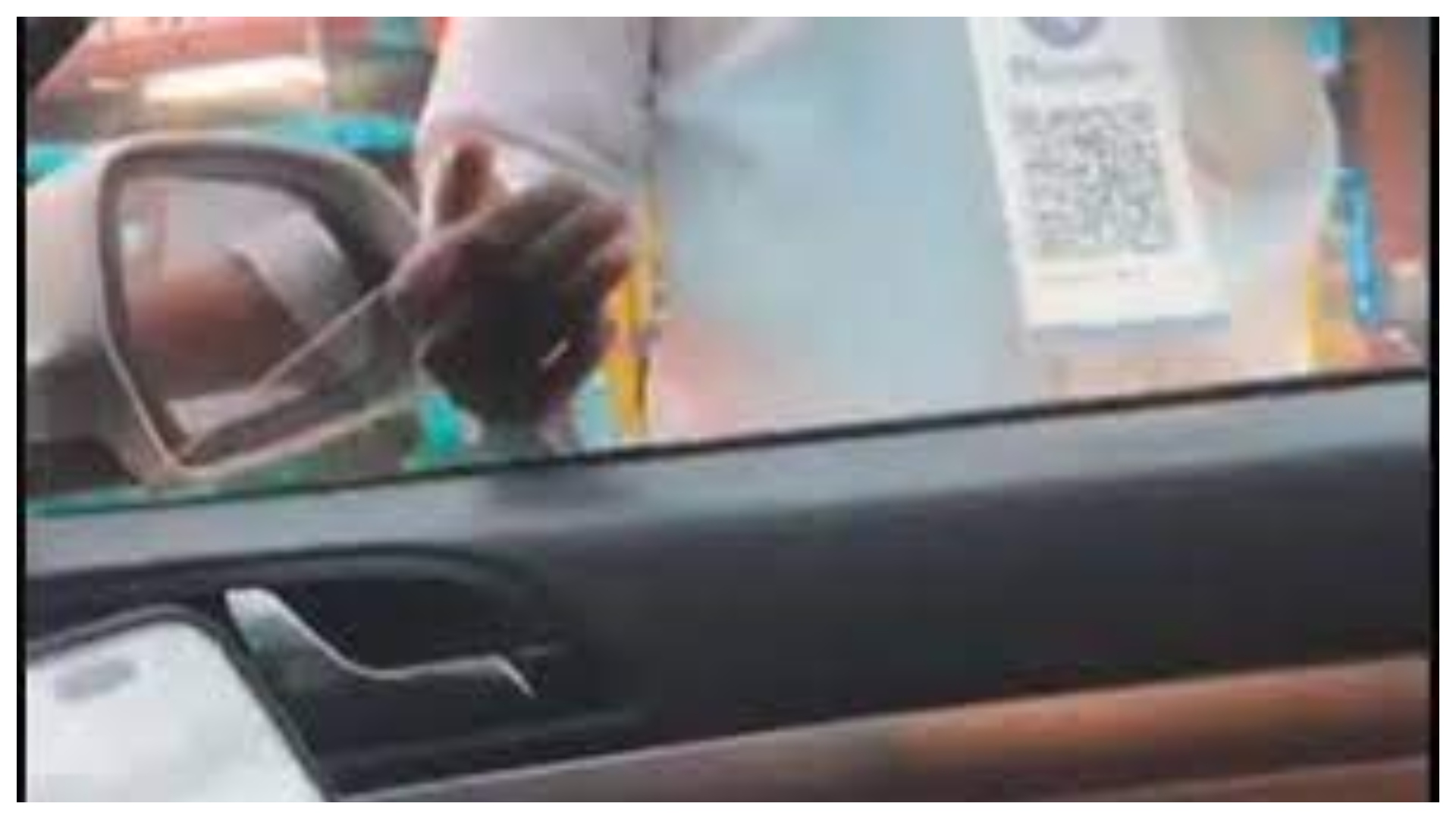 Photo of Digital Beggar: “कैश नहीं है…अब नहीं चलेगा भिखारियों के सामने ये बहाना”