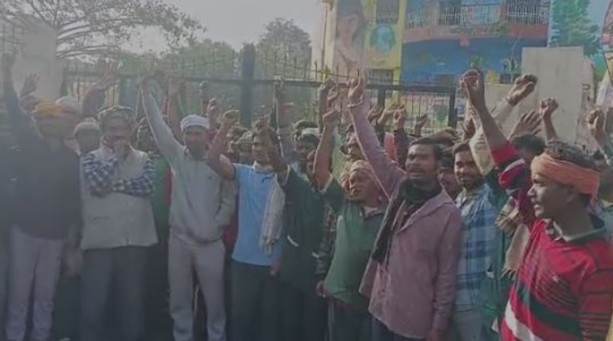 Photo of अचानक सफाई कर्मियों के हड़ताल पर जाने से अफरा-तफरी, अधिकारियों पर लापरवाही का आरोप
