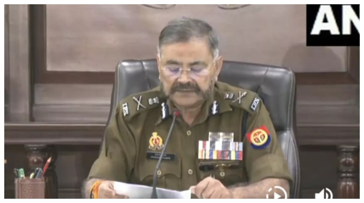 Photo of UP Police: पेपर लीक मामले के मुख्‍य आरोपियों को STF ने किया गिरफ्तार, DGP ने किया खुलासा