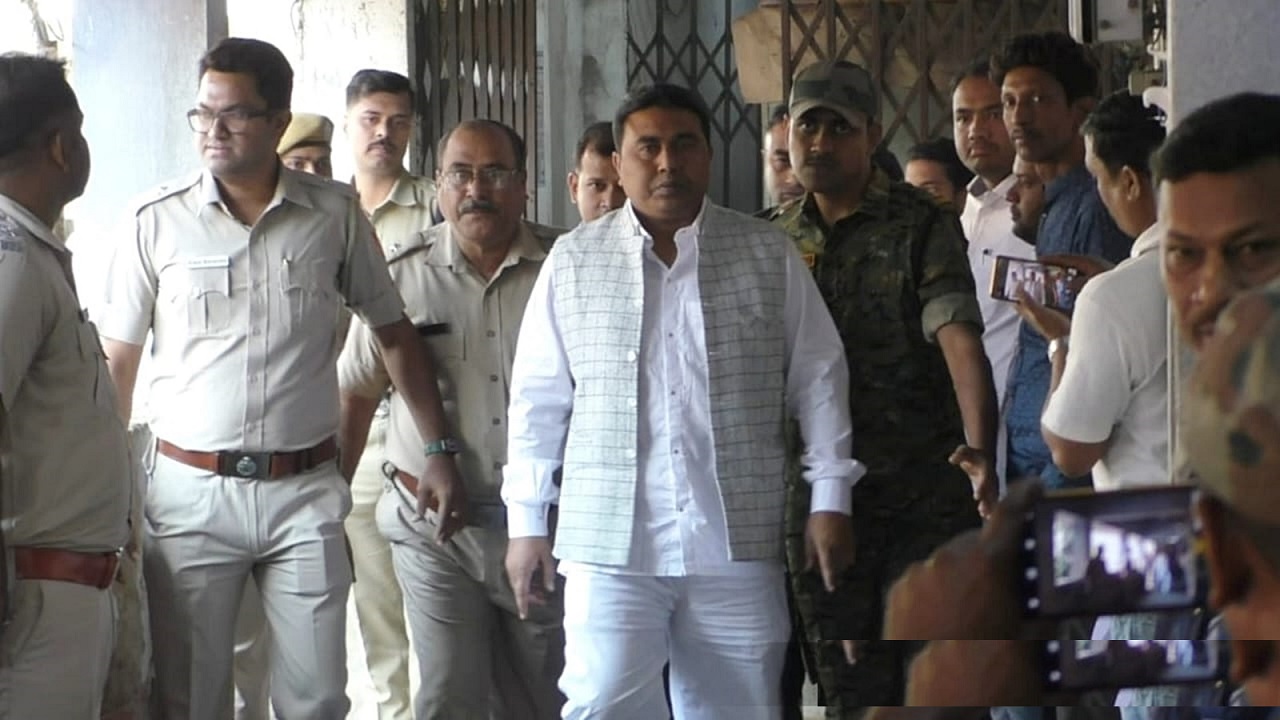 Photo of Sandeshkhali News: संदेशखाली में खत्म हुआ चोर-पुलिस का खेल,महीनों बाद ED के हत्थे चढ़ा शाहजहां शेख