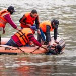 Boat Capsizes: 50 लोगों को ले जा रही नाव पलटी, 7 की मौत, कई लापता