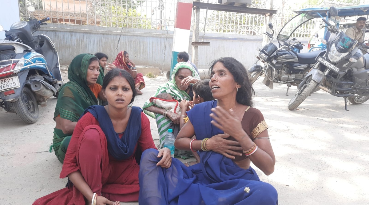 Photo of संपत्ति बंटवारे से नाखुश पत्नी का पति के साथ था विवाद, कमरे में मिली खून से लथपथ लाश