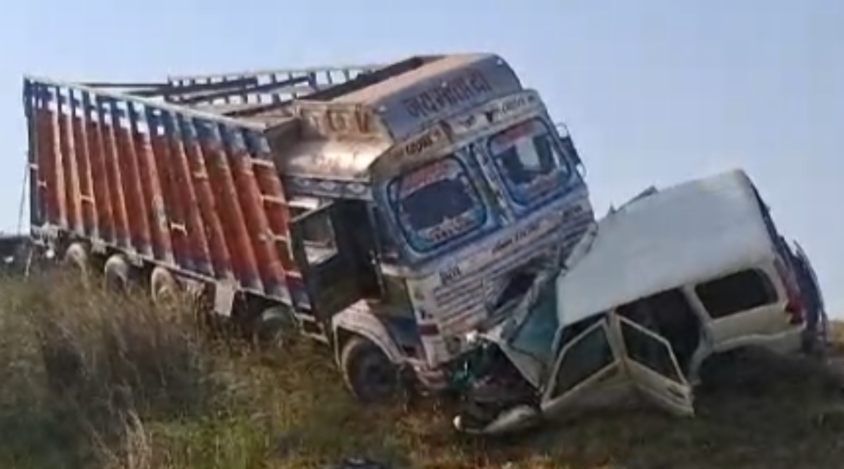 Photo of Bihar: ट्रक और स्कॉर्पियो कार में आमने-सामने की टक्कर, कार चालक की मौत