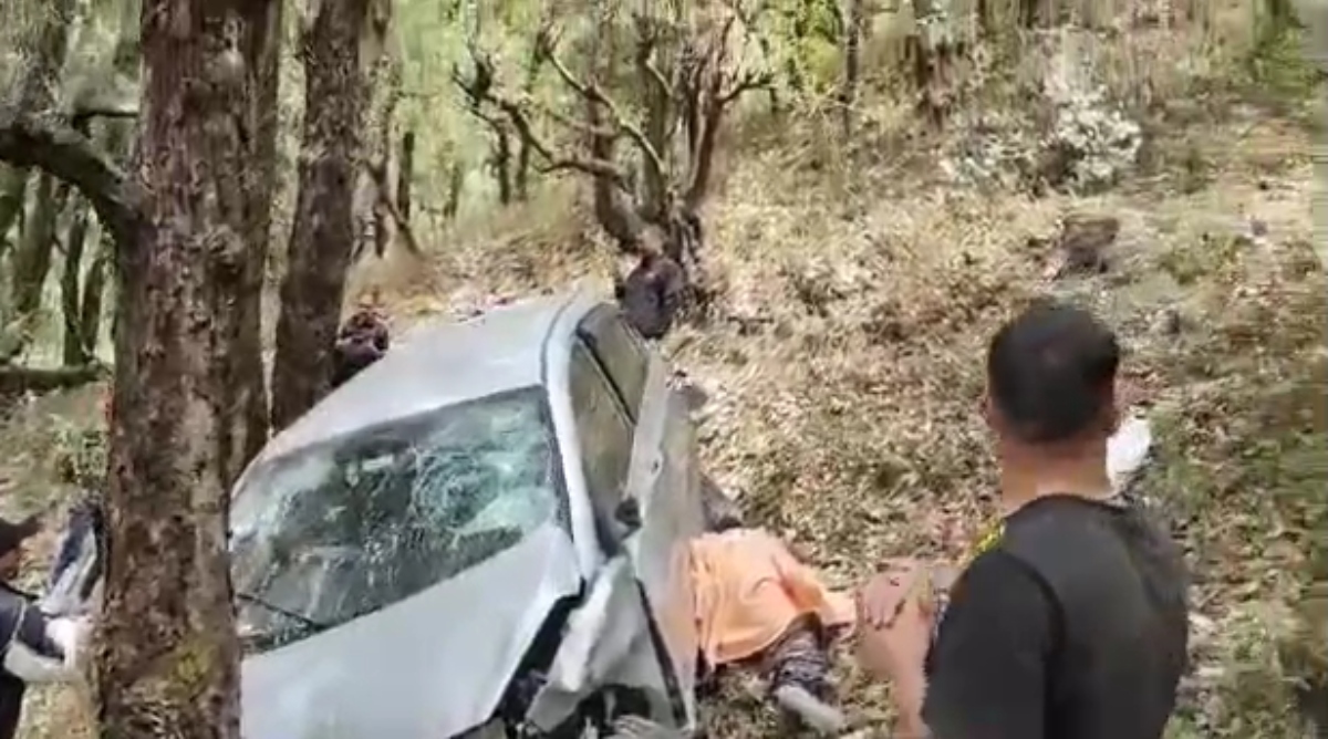 Photo of Uttarakhand: अनियंत्रित होकर खाई में गिरी कार, 3 की मौत