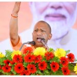 Bhojpur: बिहार में लालू पर जमकर बरसे CM योगी, बोले- जनता के वोट से जीतते हैं और परिवार का पेट भरते हैं