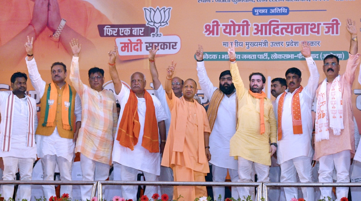 Photo of पाकिस्तान समर्थक जान लें, हमारे एटम बम फ्रिज में रखने के लिए नहीं- योगी