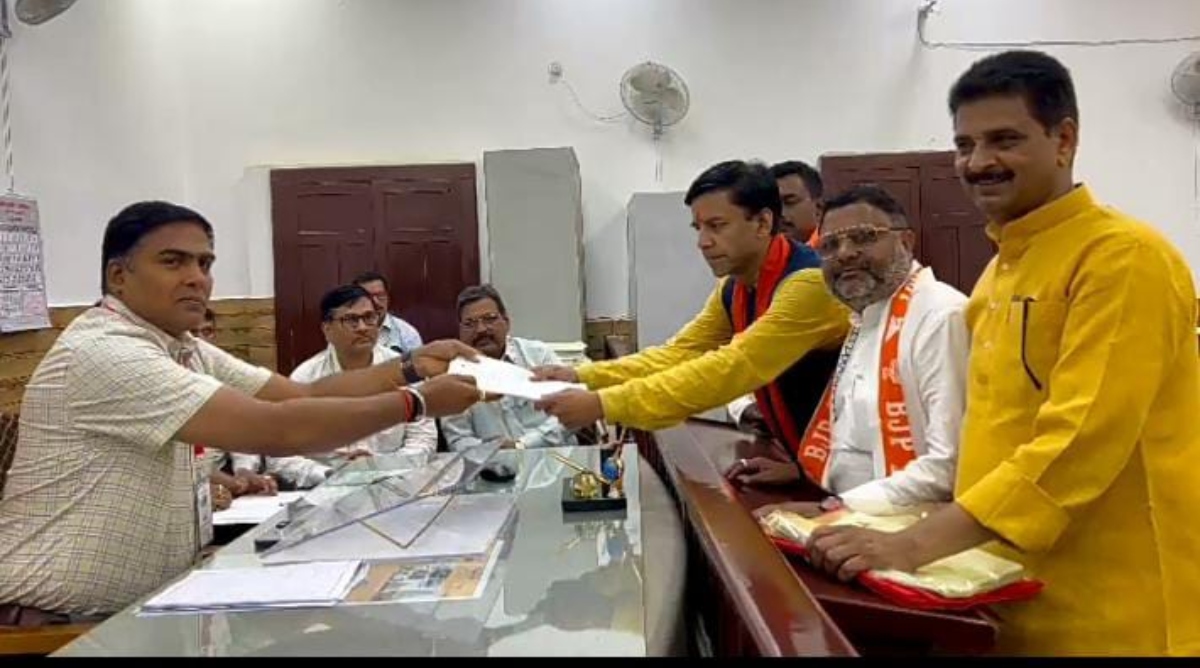 Photo of Deoria: BJP उम्मीदवार शशांक मणि त्रिपाठी ने दाखिल किया नामांकन, बोले- विकसित भारत बनाने के लिए एक एक वोट बहुत जरूरी है