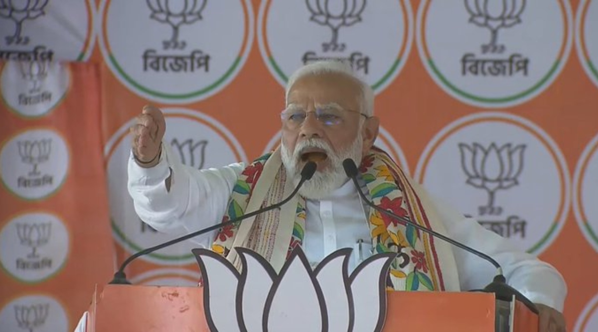 Photo of ‘इन लोगों ने हर तरह से आपको लूटा, आपके जेब काटे हैं, आपके बच्चों के…’, बंगाल में TMC पर बरसे PM मोदी
