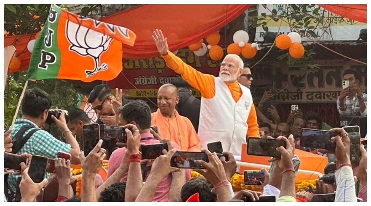 Photo of PM मोदी के रोड शो में उमड़ा जनसैलाब, पूरे शहर में  गूंज उठा हर हर महादेव का उद्घोष