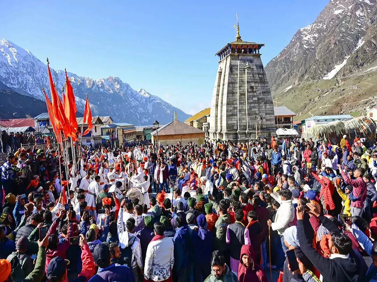 Photo of Uttarakhand: सितंबर तक हेली बुकिंग हुई फुल…चारधाम यात्रा को लेकर अपर सचिव ने दी जानकारी